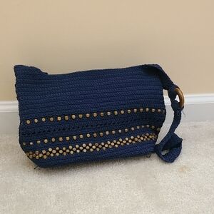 Chic Navy Woven Shoulder Bag with Wooden Details